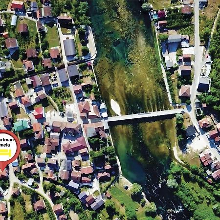 Apartman Amelaa Kulen Vakuf Exterior photo